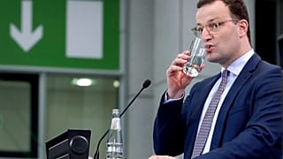 Bundesgesundheitsminister Jens Spahn bei einer Pressekonferenz in Berlin, Deutschland, Mittwoch, 6. Januar 2021