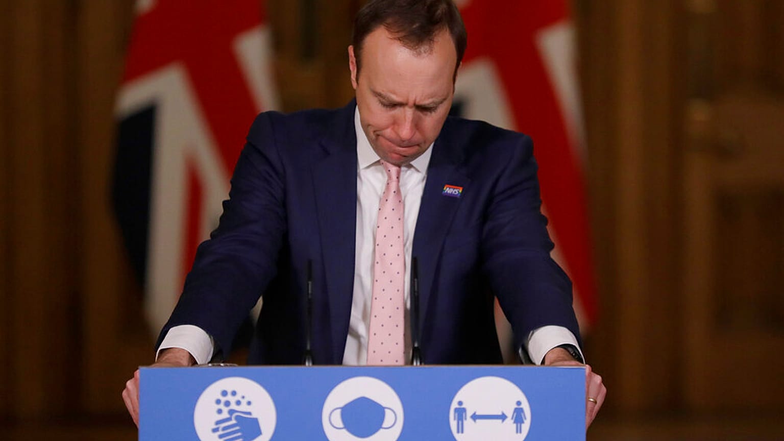 Großbritanniens Gesundheitsminister Matt Hancock auf einer Pressekonferenz in der Downing Street, 23.12.20 