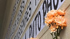 Féminicides : à Paris, des militantes dressent un "mémorial" pour les victimes de 2020