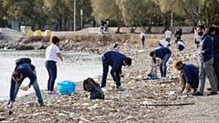 Εθελοντές της HELMEPA καθάρισαν 83 χιλιόμετρα ακτογραμμής εν μέσω της πανδημίας	