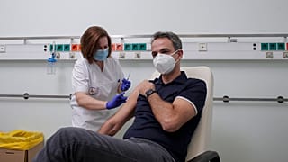 Le Premier ministre grec s'est fait vacciner il y a deux semaines