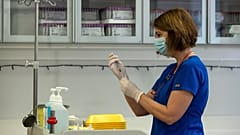 Greece covid vaccination