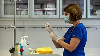 Greece covid vaccination