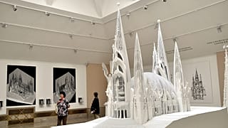 A Makovecz-katedrális makettje az életművet bemutató kiállításon, 2014, Budapest