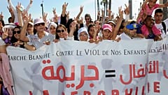 مظاهرة ضد الاعتداء الجنسي على الأطفال في الدار البيضاء المغرب 2013.