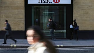 İngiltere'nin başkenti Londra'da bir HSBC şubesi