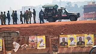 Uganda elnököt választ