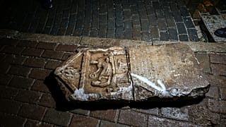 Bursa'da inşaat molozundan kurtarılan Roma mezar steli 