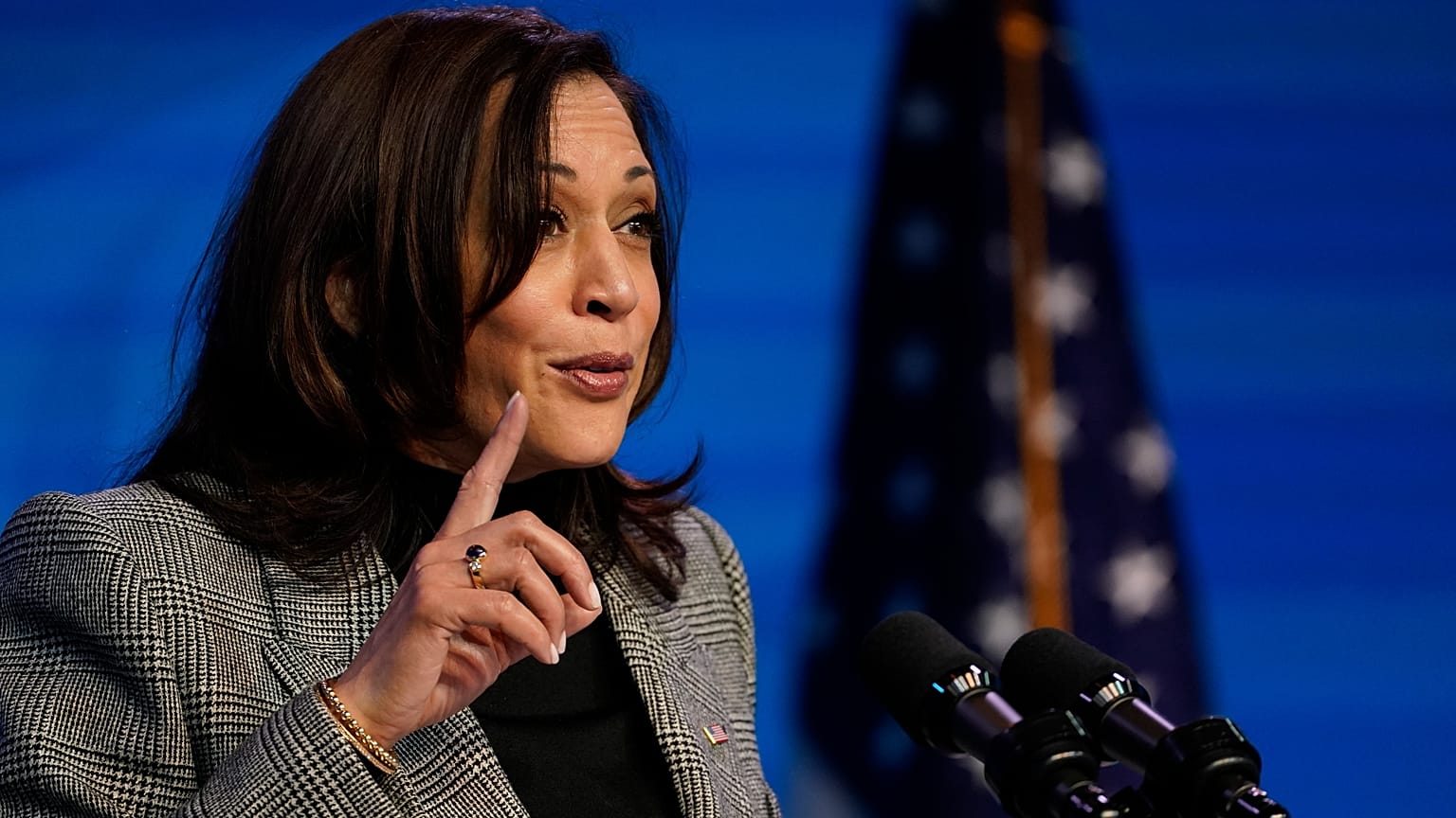 Kamala Harris – riválisból szövetséges
