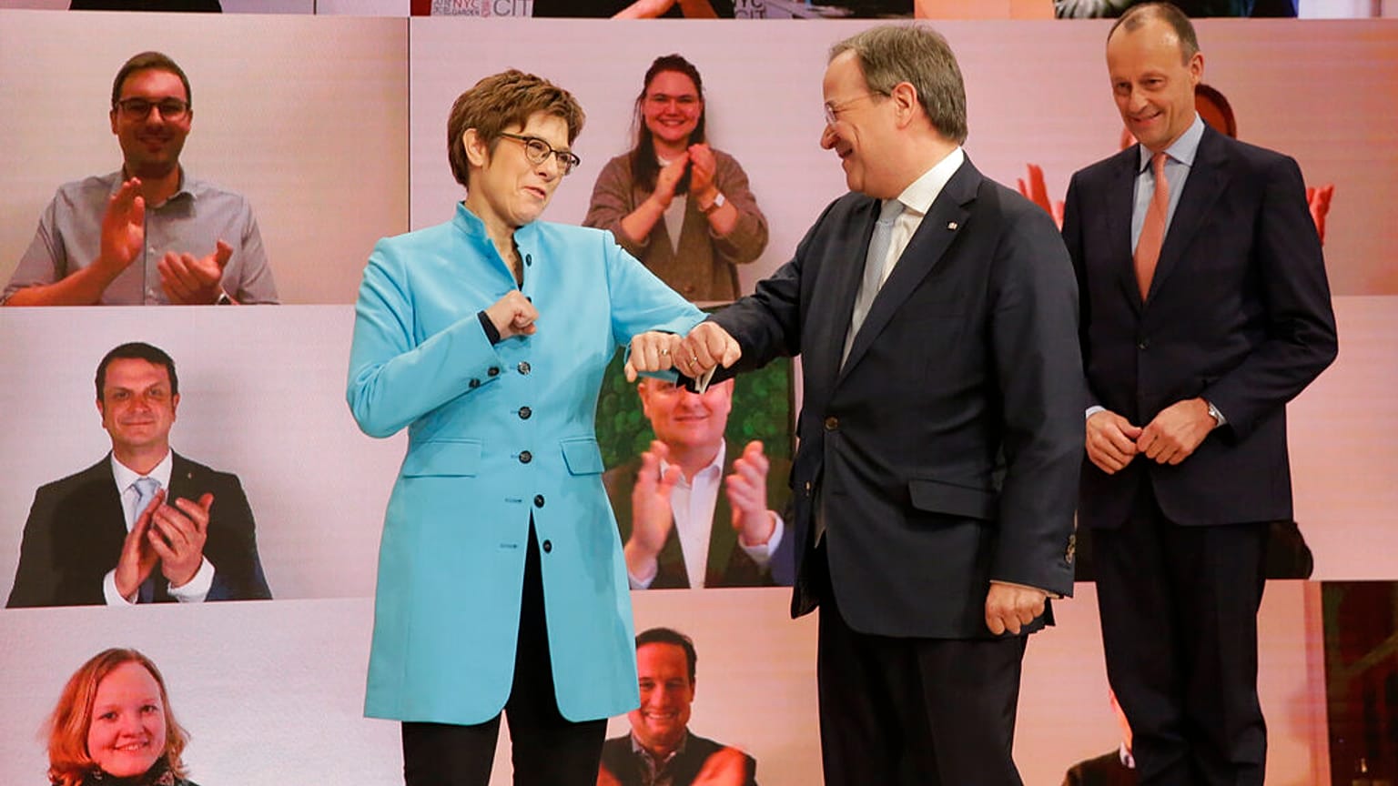 Glückwünsche für Armin Laschet auf dem CDU-Parteitag