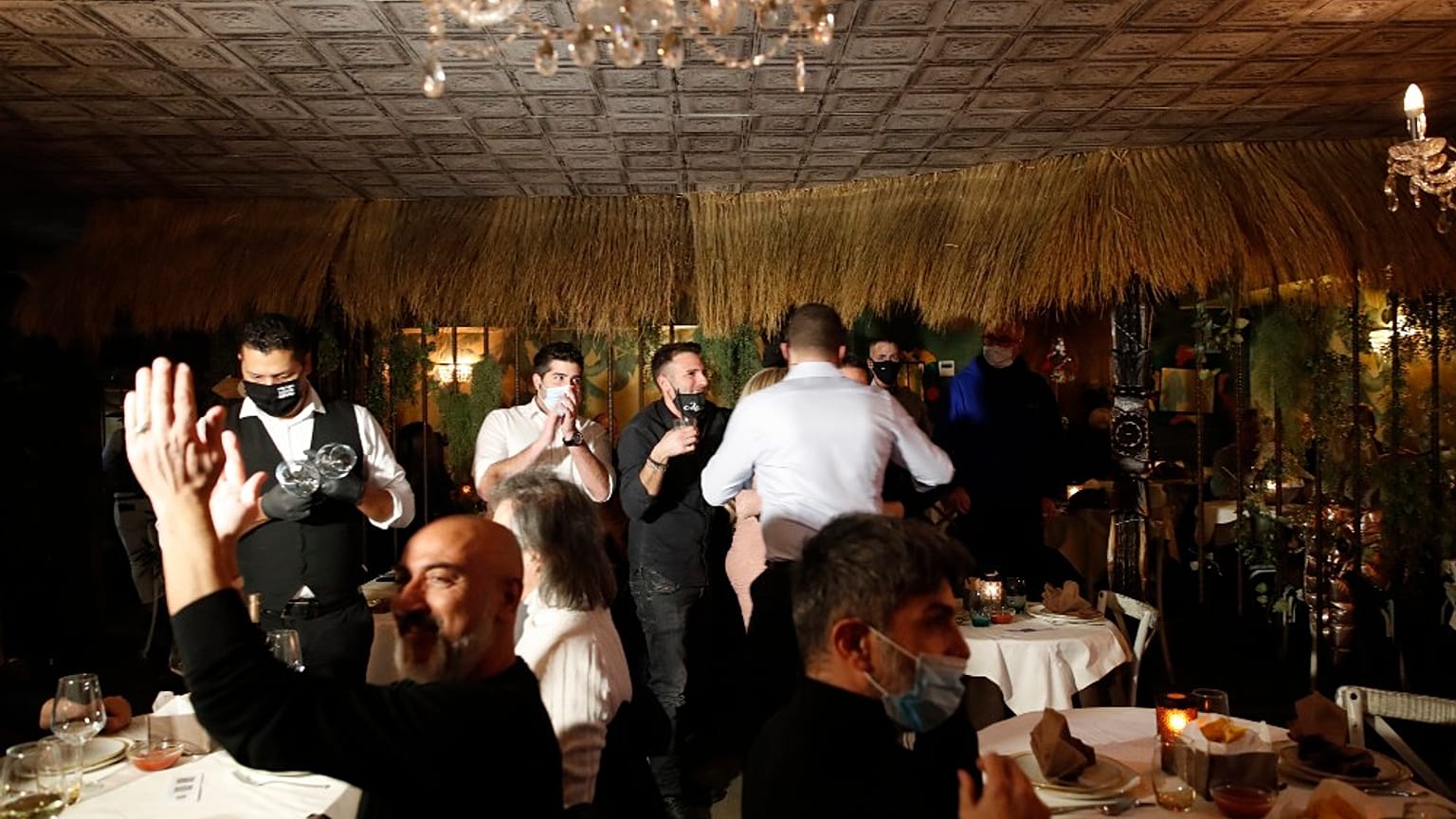 Ein Restaurant in Mailand am Freitagabend