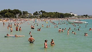 Playa de Alcudia en Mallorca (foto de archivo)