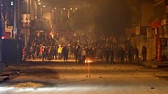 Varios manifestantes han sido detenidos durante el cuarto día de disturbios en Túnez