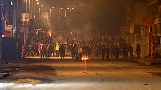 Varios manifestantes han sido detenidos durante el cuarto día de disturbios en Túnez