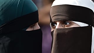 İsviçre'de peçe gibi örtülerin yasaklanması tartışılıyor
