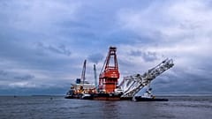 Russisches Verlegeschiff Fortuna in der Ostsee.