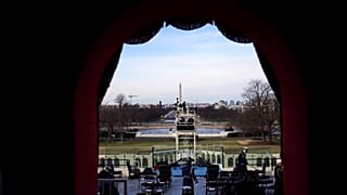 Preparativos para la investidura de Biden en la terraza oeste del Capitolio