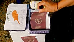 Kıbrıs, "altın pasaport" uygulamasından en fazla gelir elde eden AB üyelerinin başında geliyor