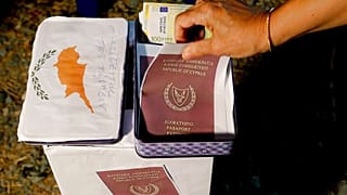Kıbrıs, "altın pasaport" uygulamasından en fazla gelir elde eden AB üyelerinin başında geliyor