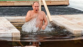 Vlagyimir Putyin a hideg vízben