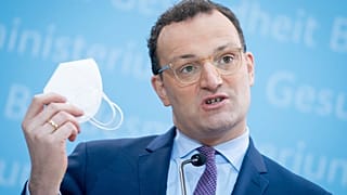 FFP2-Masken sollen in Zukunft in öffentlichen Verkehrsmitteln und Geschäften getragen werden
