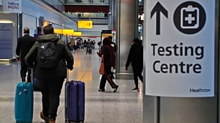 تست کرونا از مسافران پروازها در بریتانیا
