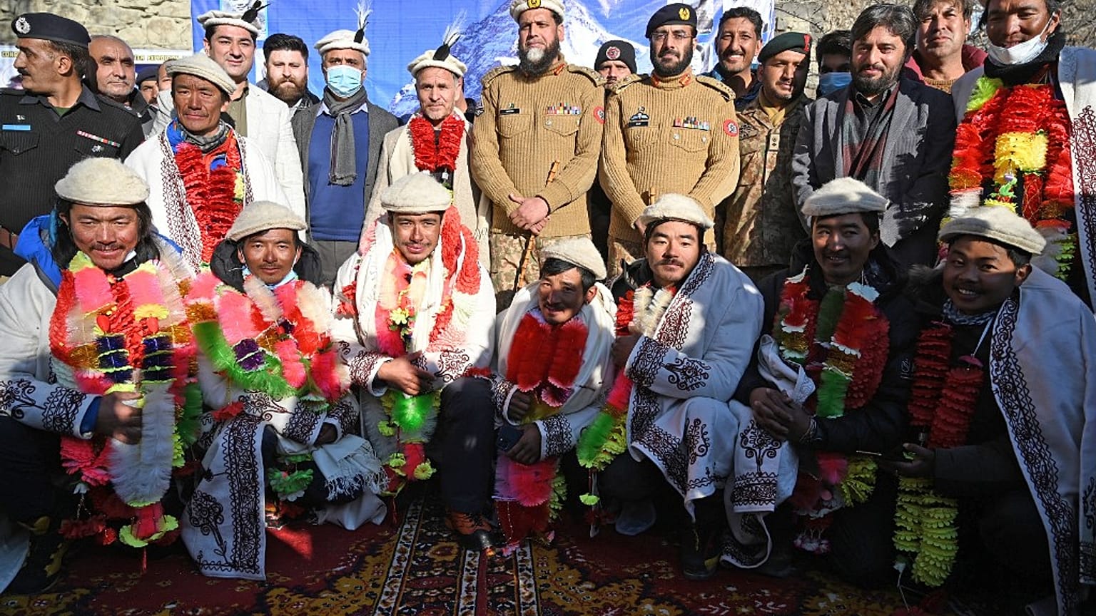 Réception en l'honneur des 10 alpinistes népalais ayant réussi la première ascension hivernale du K2 - Shigar (Pakistan), le 20/01/2021