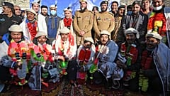 Réception en l'honneur des 10 alpinistes népalais ayant réussi la première ascension hivernale du K2 - Shigar (Pakistan), le 20/01/2021