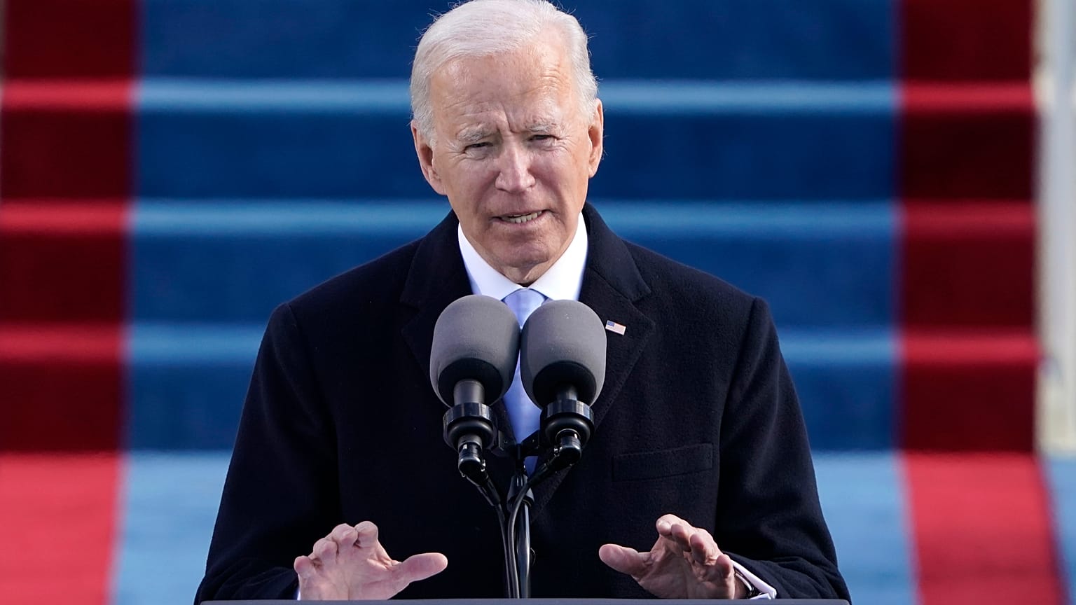 USA: mascherine, test, vaccini; Biden inverte la rotta nella lotta al covid-19