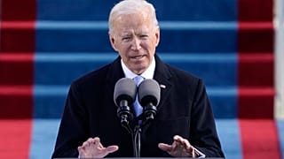 USA: mascherine, test, vaccini; Biden inverte la rotta nella lotta al covid-19