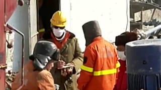 A kommunikációs vonal kiépítése a mélyben rekedt emberekkel