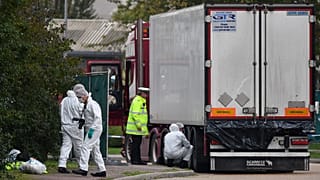 In diesen Kühl-LKW starben 39 Menschen (ARCHIV)