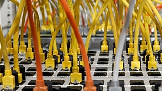 Bitcoin madenciliği yüksek kapasiteli bilgisayarların son derece karmaşık matematiksel problemleri çözmesi ile yapılıyor