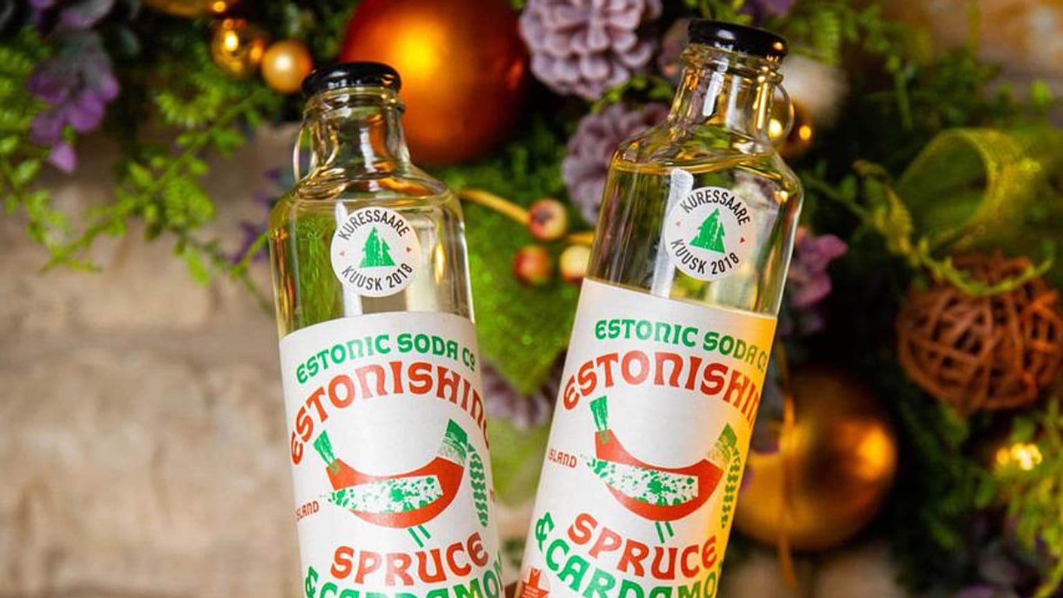Estonic Soda, a bebida engarrafada de essência de árvore de natal