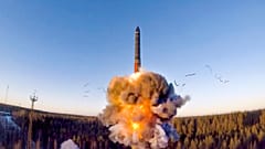 Exercício militar na base russa de mísseis balísticos intercontinentais de Plesetsk