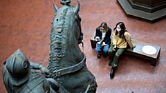 Corona-Lockerungen: Moskau erlöst Kulturliebhaber, Bukarest die Gastronomie