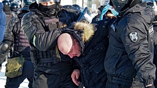 Rusya'nın Habarovsk kentindeki Navalny protestosunda göstericiler gözaltına alındı
