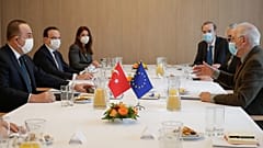 AB'den diplomatik kaynaklar, Mart ayından görüşülecek Türkiye yaptırımları konusunda temkinli davranmayı tercih ettiklerini ifade ediyor.
