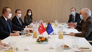 AB'den diplomatik kaynaklar, Mart ayından görüşülecek Türkiye yaptırımları konusunda temkinli davranmayı tercih ettiklerini ifade ediyor.