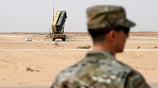 بالقرب من قاعدة الأمير سلطان الجوية في السعودية 