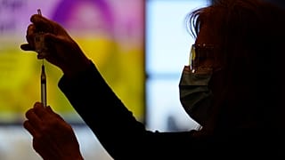 غعداد لقاح موديرنا كوفيدـ19 في بنسلفينيا. 2020/12/29