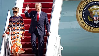 Donald Trump und First Lady Melania steigen ein letztes Mal aus der Air Force One in Palm Beach Int.,  20.01.21Florida