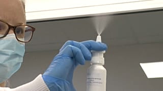 مواد معقمة لمكافحة انتشار فيروس كورونا