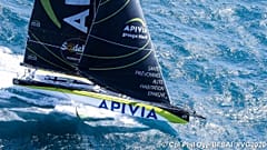 Archivbild : Apivia von Charlie Dalin, 04.01.2021