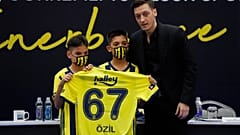 Mesut Özil bei der Vorstellung als neuer Spieler von Fehnerbahce Istanbul