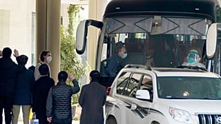 خروج کارشناسان سازمان جهانی بهداشت از قرنطینه در ووهان