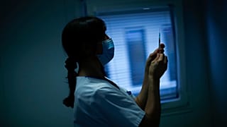 Perché in Europa siamo più indietro sulla vaccinazione Covid? 