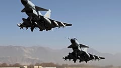 Çin'in geliştirdiği J-10 savaş uçakları geçtiğimiz hafta Tayvan hava sahasına girdi.