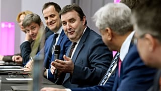 Rovó László rektor (balról a második) Palkovics László ITM-miniszterrel