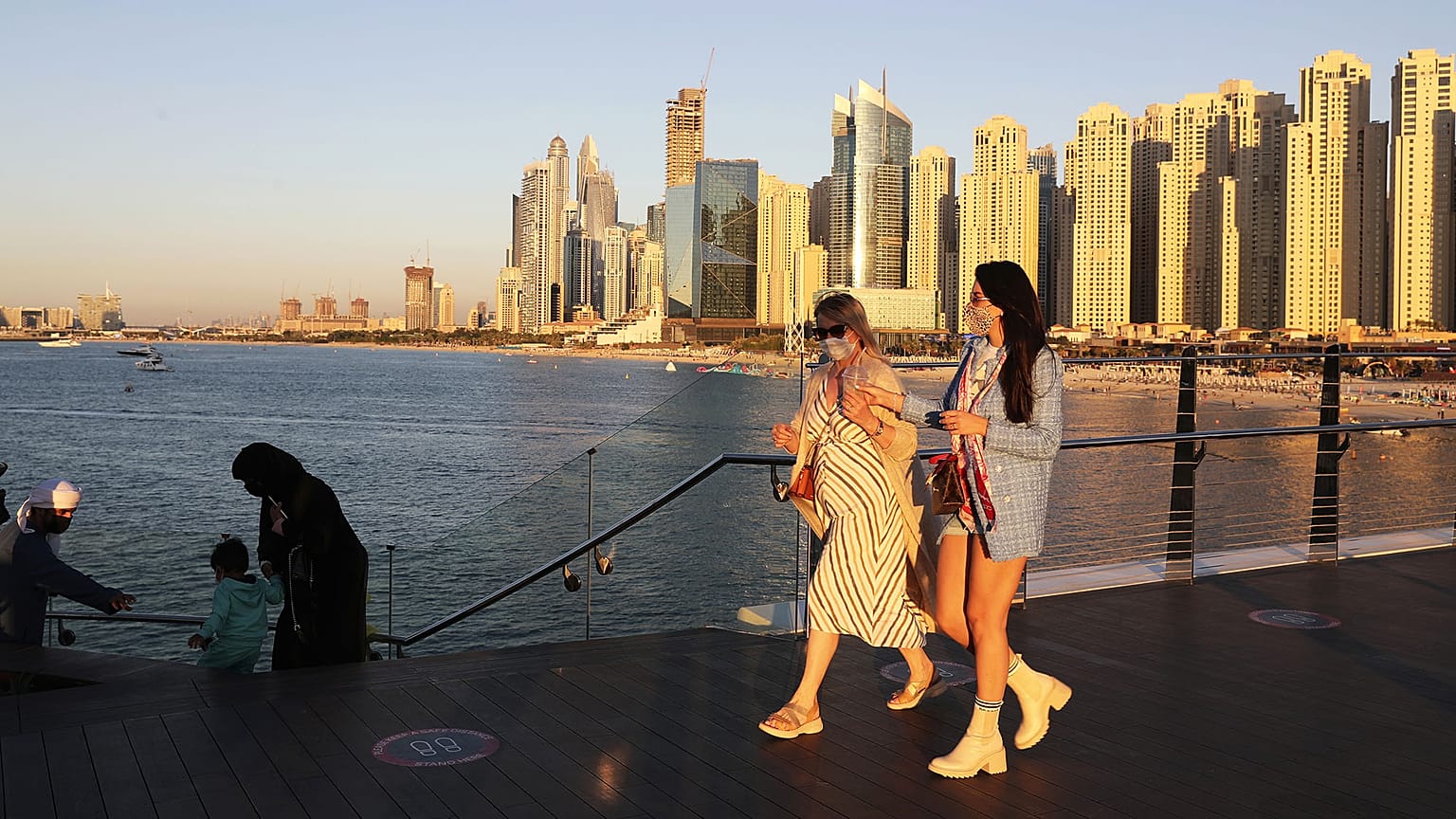 Birleşik Arap Emirlikleri, yabancılar için vatandaşlık imkanlarını genişlettiğini duyurdu.